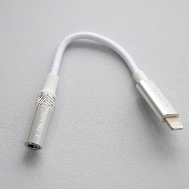 adapter ldnio lsy80i 3.5mm za slusalice iphone lightning na 3.5mm beli-adapter-ldnio-lsy80i-35mm-za-slusalice-iphone-lightning-na-35mm-beli-160330-265048-160330.png