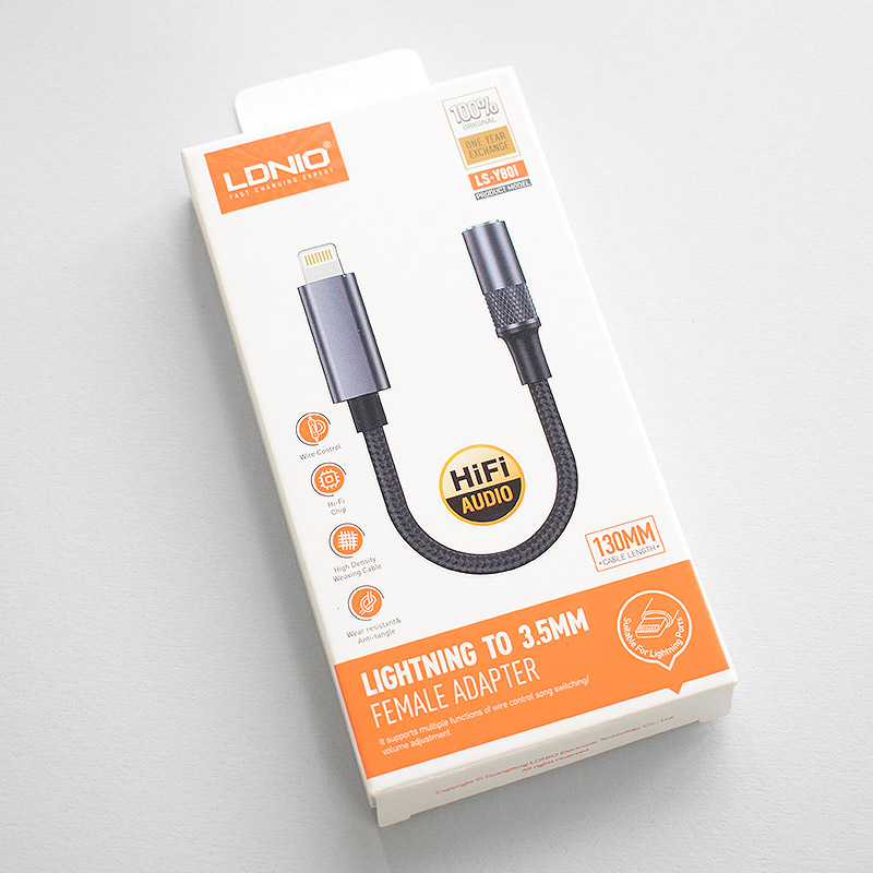 adapter ldnio lsy80i 3.5mm za slusalice iphone lightning na 3.5mm beli-adapter-ldnio-lsy80i-35mm-za-slusalice-iphone-lightning-na-35mm-beli-160330-265049-160330.png